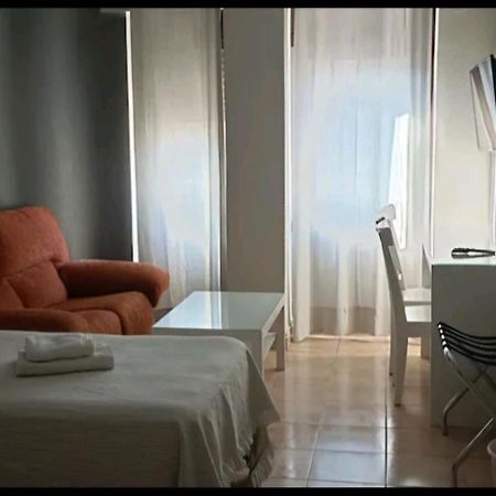 Apartamento Triana, 5 Mins Centro Севиля Екстериор снимка
