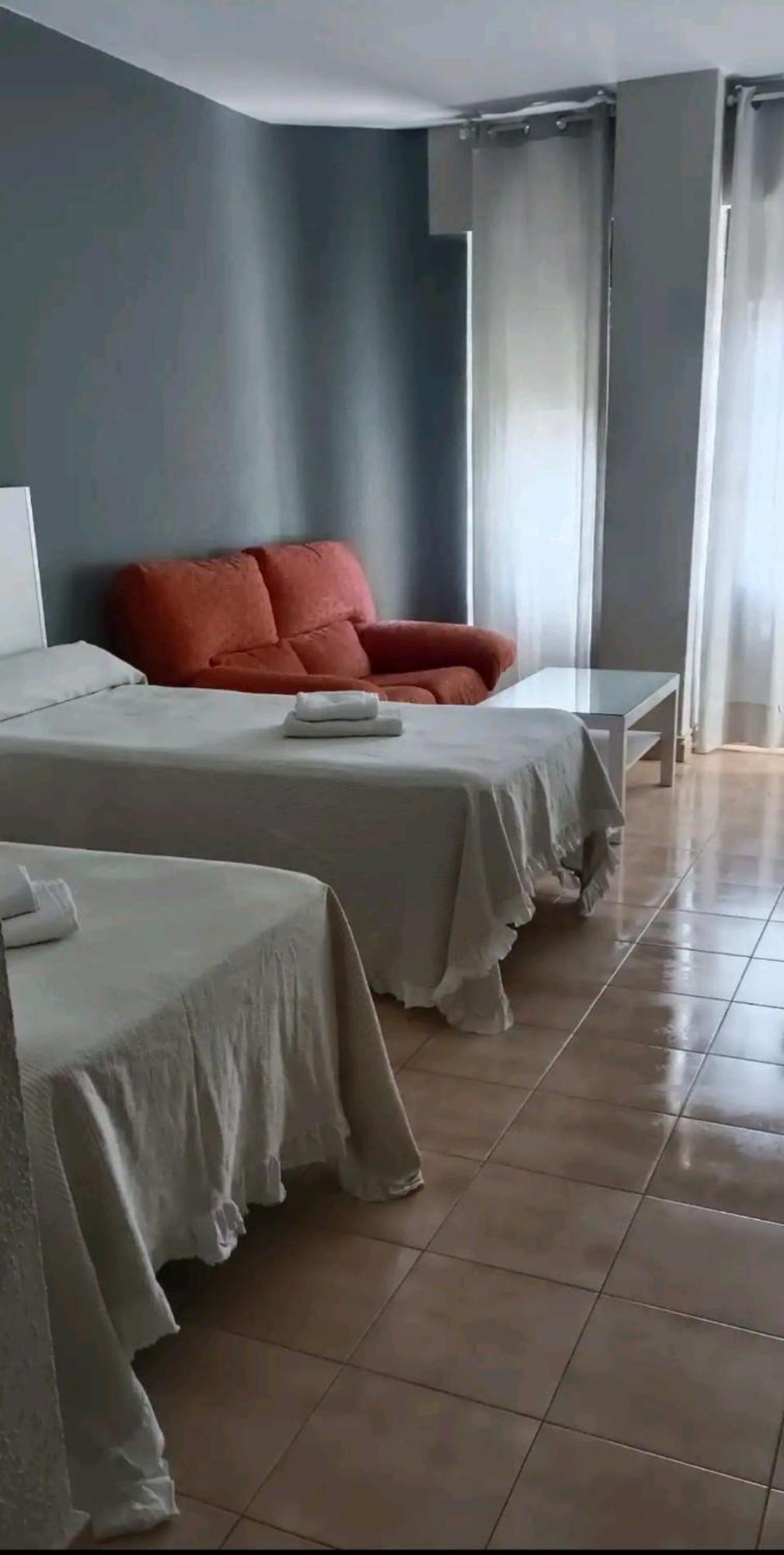 Apartamento Triana, 5 Mins Centro Севиля Екстериор снимка